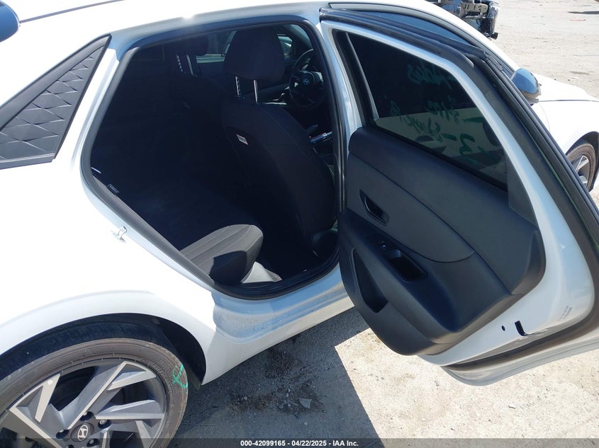 2025 HYUNDAI ELANTRA VIN: KMHLM4DG2SU923409