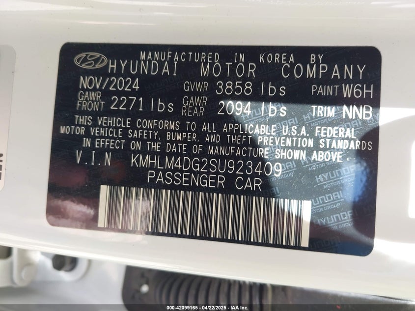 2025 HYUNDAI ELANTRA VIN: KMHLM4DG2SU923409
