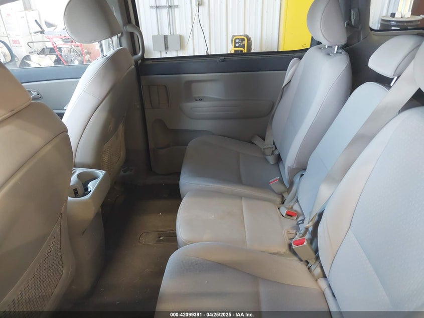 2016 KIA SEDONA LX - KNDMB5C13G6132500