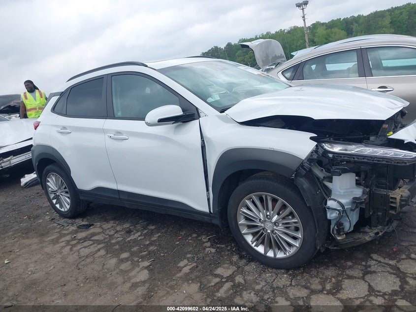 2021 Hyundai Kona Sel Plus VIN: KM8K62AAXMU601100 Lot: 42099602