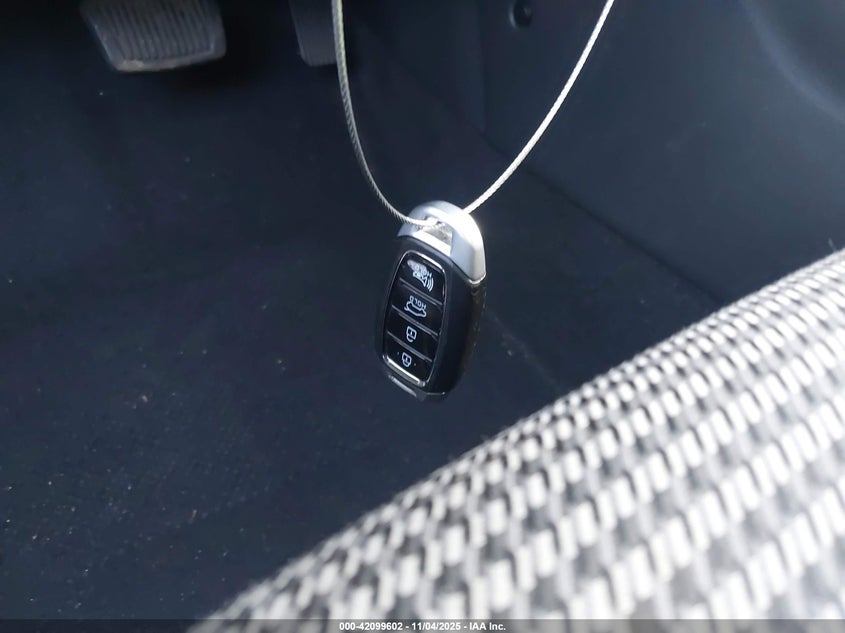 2021 Hyundai Kona Sel Plus VIN: KM8K62AAXMU601100 Lot: 42099602