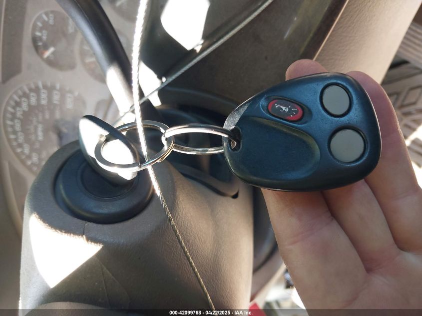 2004 GMC Yukon Denali VIN: 1GKEK63U54J251781 Lot: 42099768