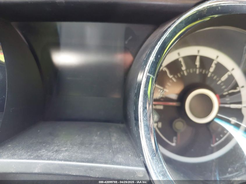 2013 Ford Mustang Gt Premium VIN: 1ZVBP8CF3D5200704 Lot: 42099769