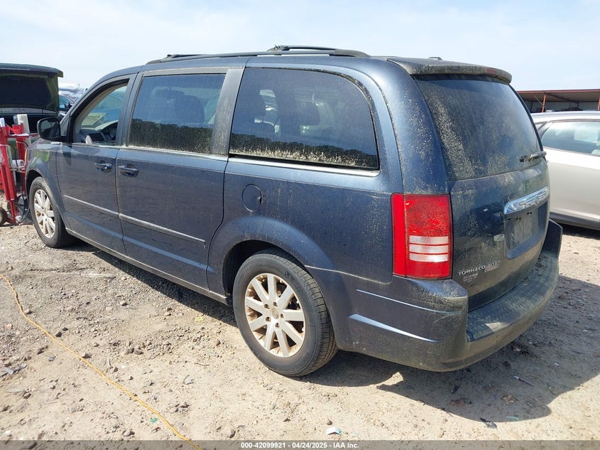 2008 CHRYSLER TOWN & COUNTRY VIN: 2A8HR54P28R718253