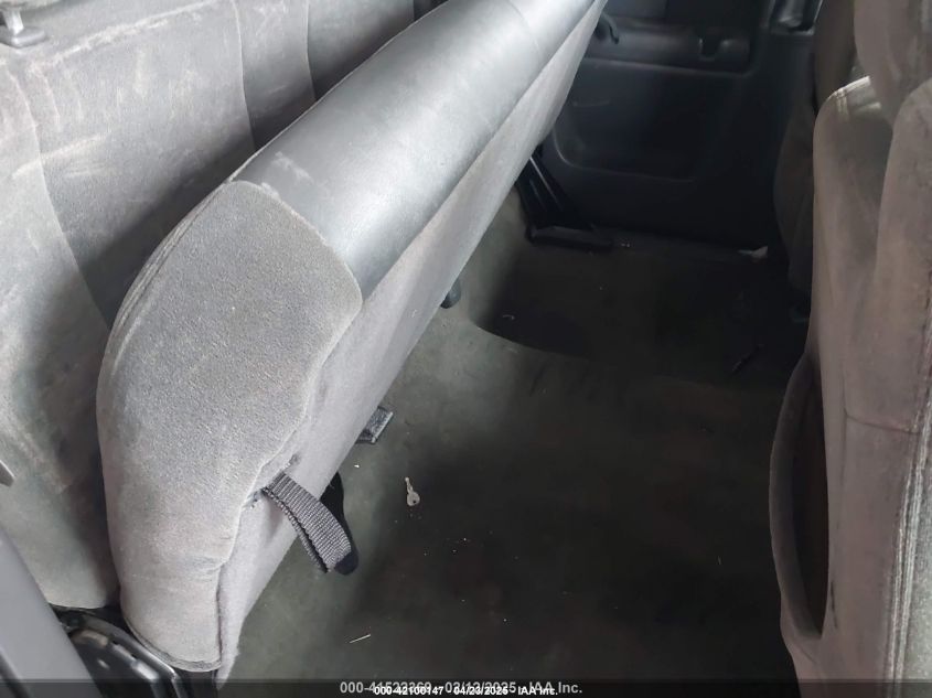 2003 Chevrolet Silverado 1500 Ls VIN: 2GCEK19V931394692 Lot: 42100147