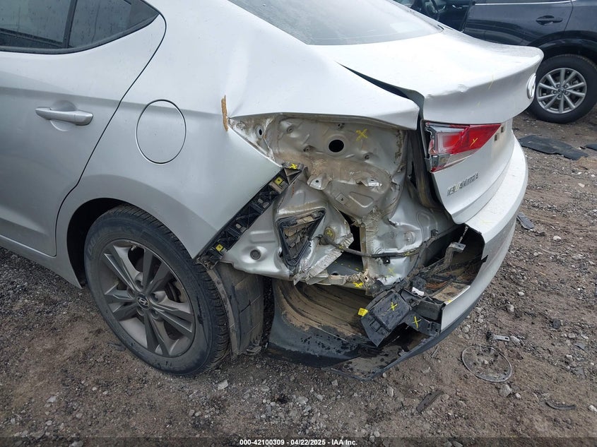 VIN 5NPD84LF4JH237371 2018 HYUNDAI ELANTRA SEL