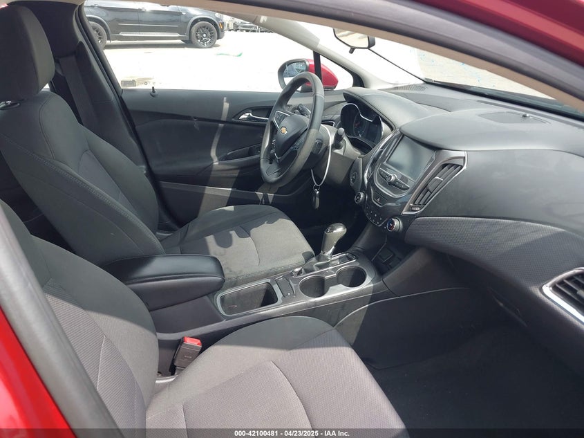 2018 CHEVROLET CRUZE VIN: 1G1BE5SM8J7155839