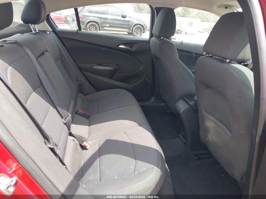 2018 CHEVROLET CRUZE VIN: 1G1BE5SM8J7155839