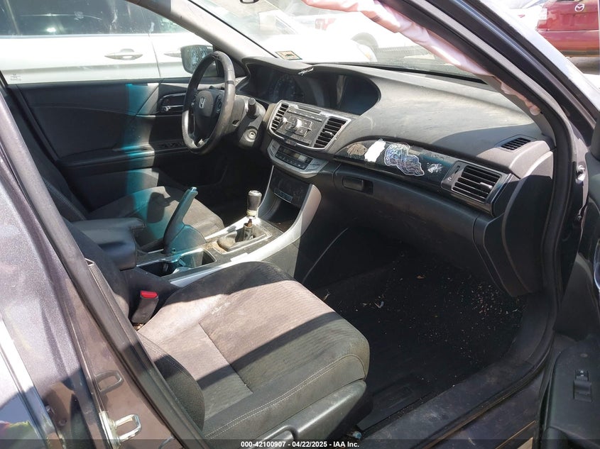 2013 HONDA ACCORD VIN: 1HGCR2E52DA100640