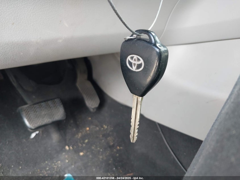 2011 TOYOTA COROLLA VIN: 2T1BU4EEXBC559590