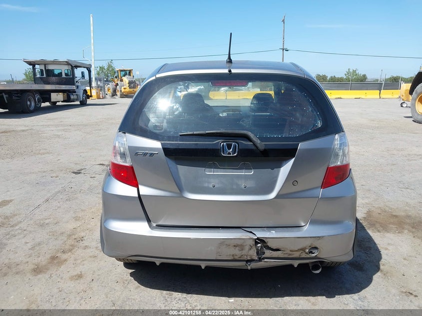 2009 HONDA FIT VIN: JHMGE87259S042153