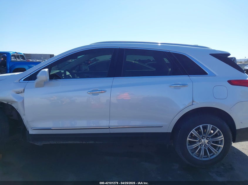 2017 CADILLAC XT5 VIN: 1GYKNDRS8HZ120863