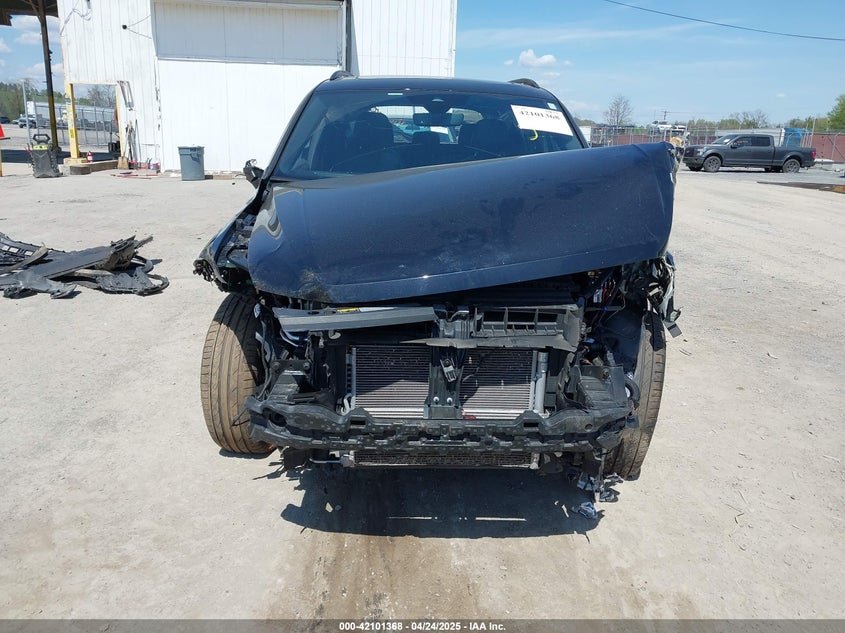 2022 VOLKSWAGEN TIGUAN VIN: 3VV8B7AX8NM083992