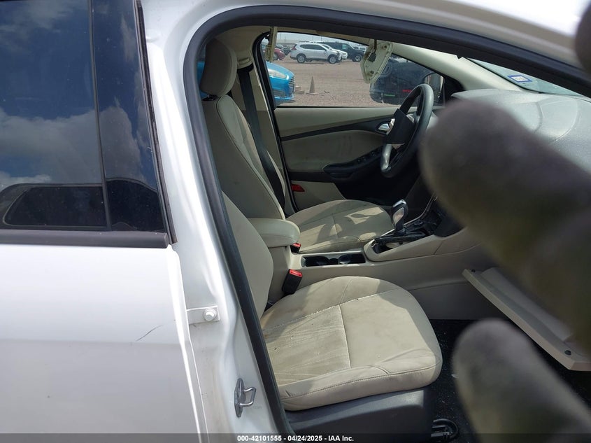 2015 FORD FOCUS VIN: 1FADP3F2XFL343970