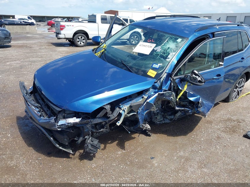 VIN 3VV3B7AX1KM056655 2019 VOLKSWAGEN TIGUAN 2.0T SE/2.0T SEL/2.0T SEL R-LINE/2.0T SEL R-LINE BLACK