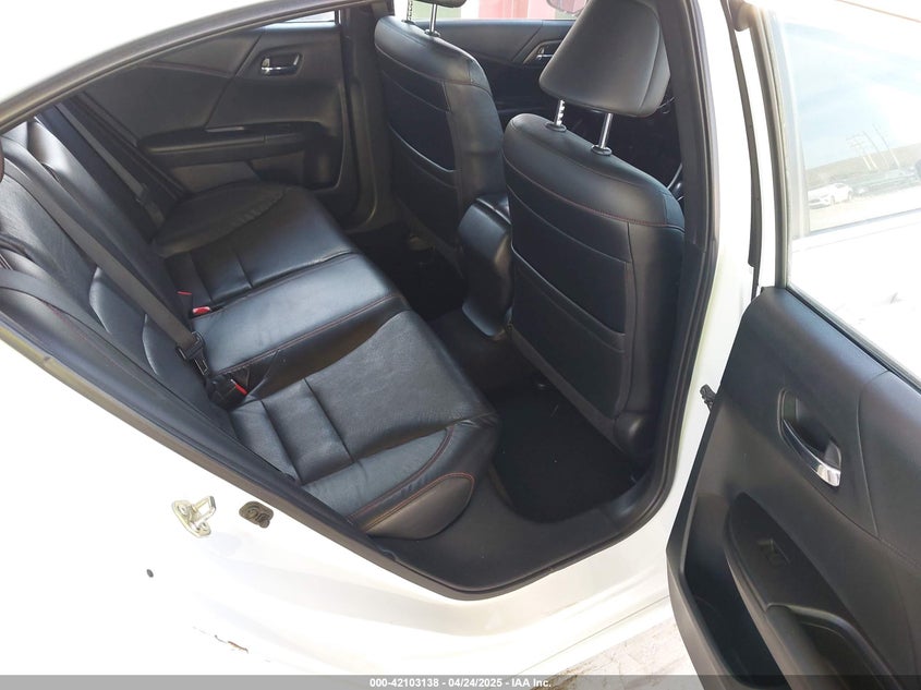 2017 HONDA ACCORD VIN: 1HGCR2F10HA028953