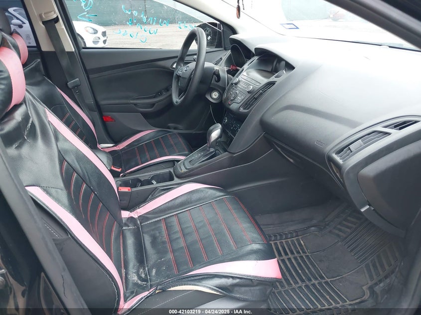 2018 FORD FOCUS SE - 1FADP3F28JL302634