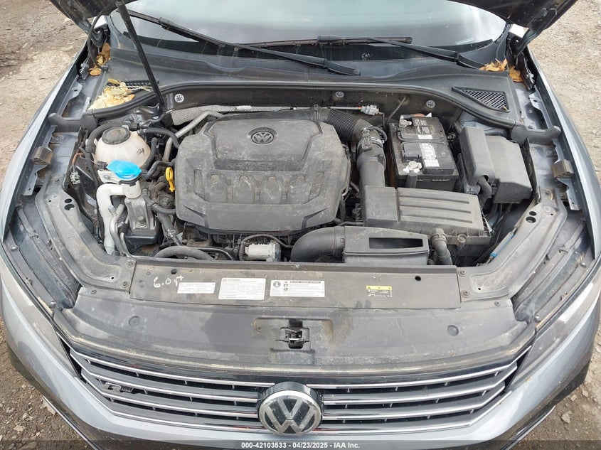 2018 VOLKSWAGEN PASSAT 2.0T R-LINE/2.0T S - 1VWAA7A35JC007736