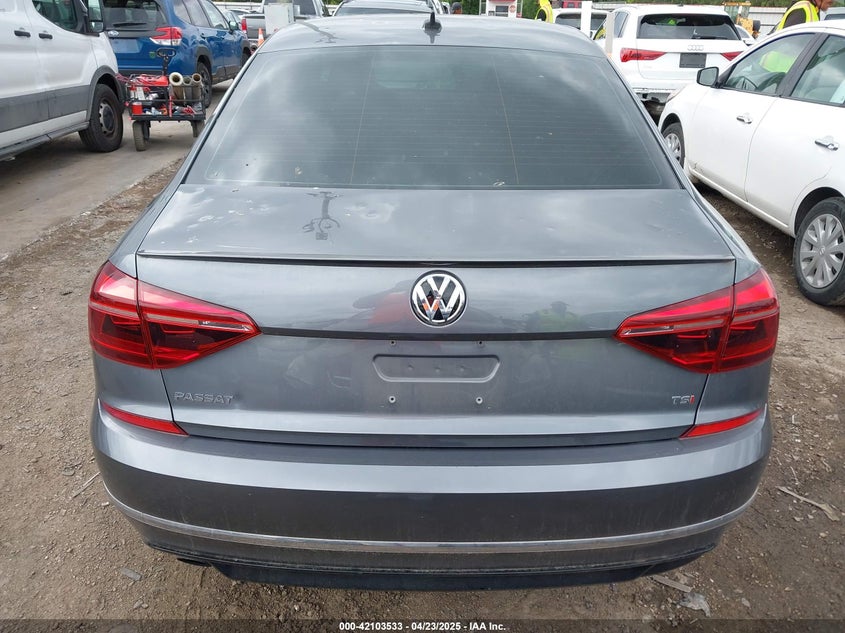 2018 VOLKSWAGEN PASSAT 2.0T R-LINE/2.0T S - 1VWAA7A35JC007736
