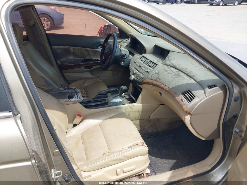 2008 HONDA ACCORD VIN: 1HGCP36828A006137