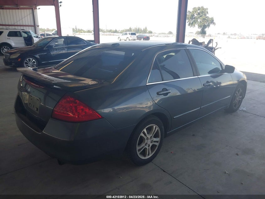 2007 HONDA ACCORD VIN: 1HGCM56747A077334