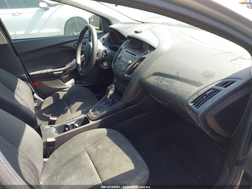 2017 FORD FOCUS VIN: 1FADP3E25HL270589
