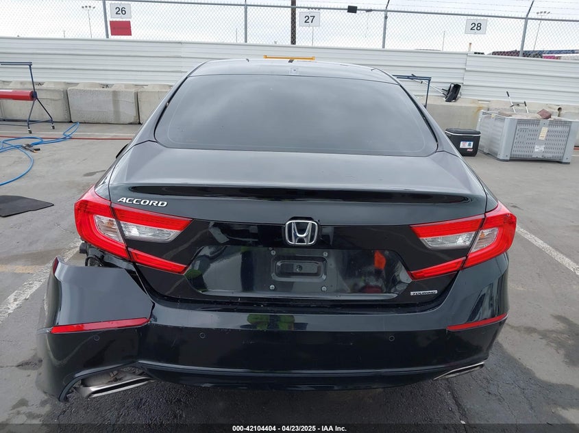 2018 HONDA ACCORD VIN: 1HGCV1F9XJA109038