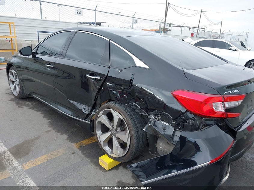 2018 HONDA ACCORD VIN: 1HGCV1F9XJA109038