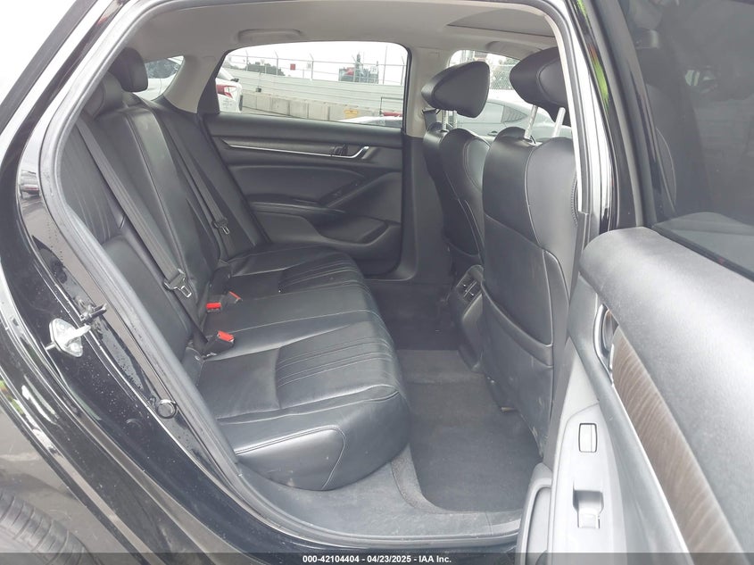 2018 HONDA ACCORD VIN: 1HGCV1F9XJA109038