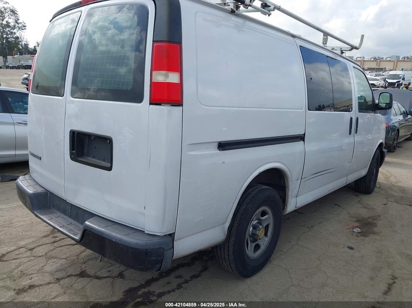 2007 CHEVROLET EXPRESS VIN: 1GCFG15XX71252683