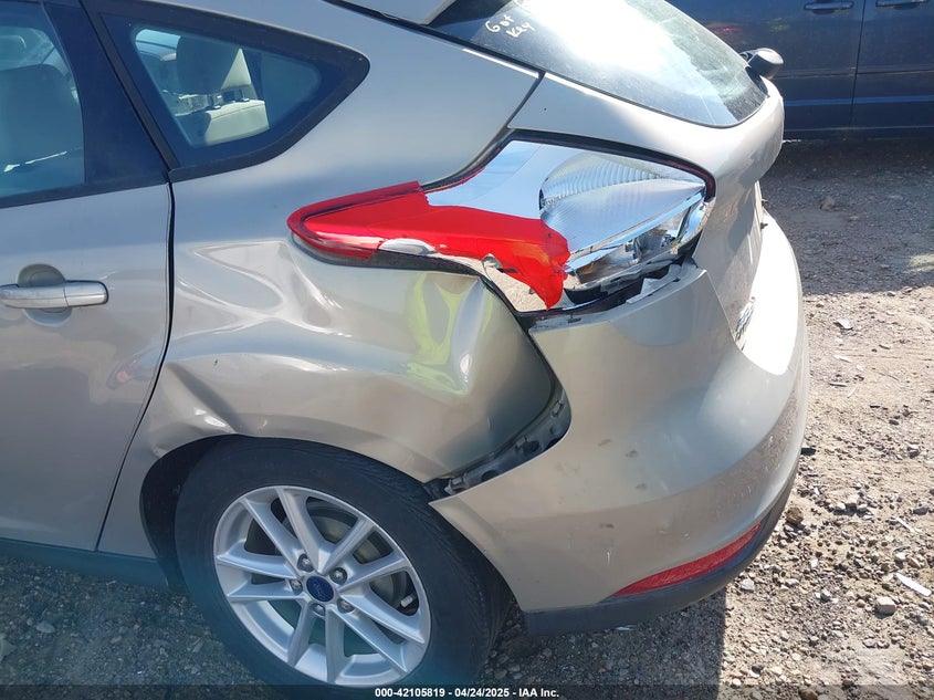2016 FORD FOCUS SE - 1FADP3K23GL292383