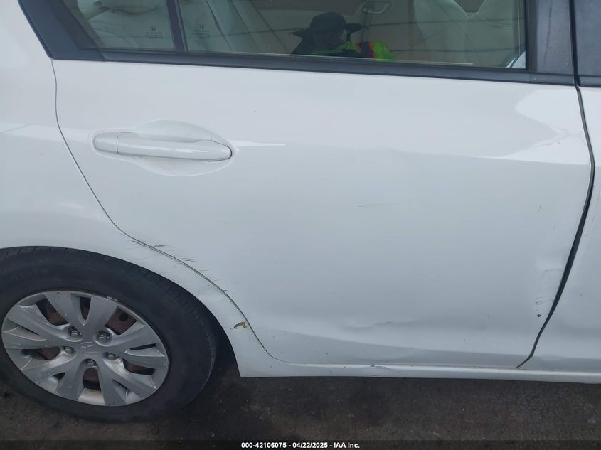 2012 HONDA CIVIC VIN: 19XFB2F52CE352205
