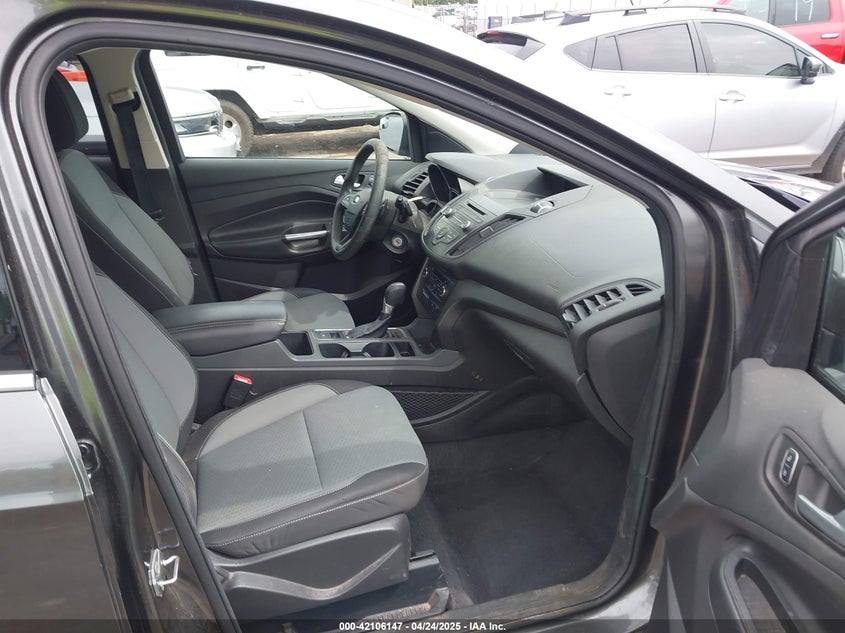 2017 FORD ESCAPE VIN: 1FMCU0GDXHUC49237