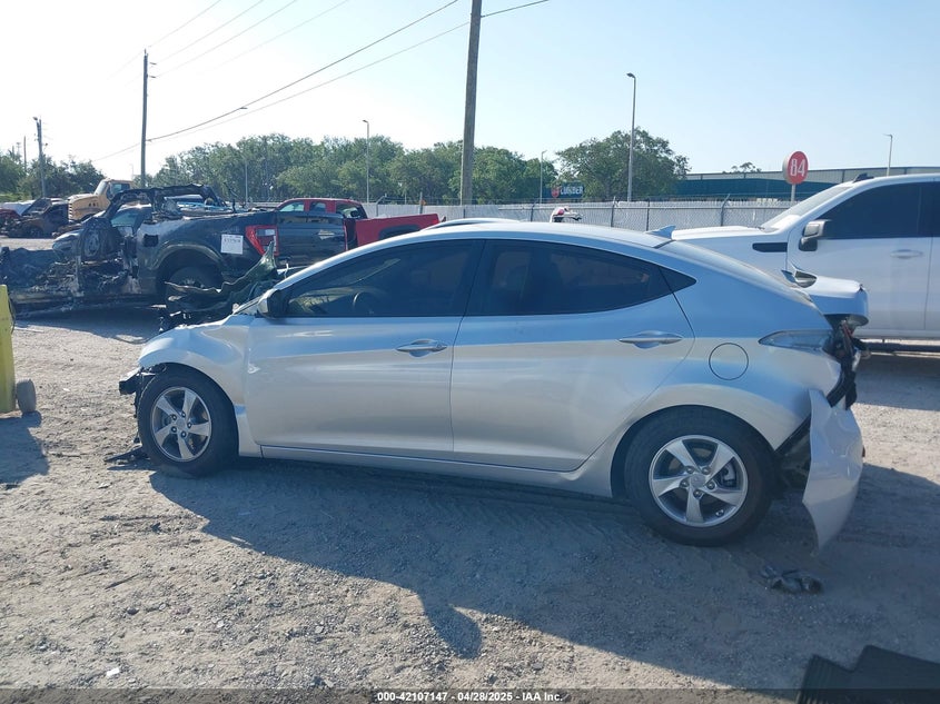 2015 HYUNDAI ELANTRA SE - 5NPDH4AE8FH590181
