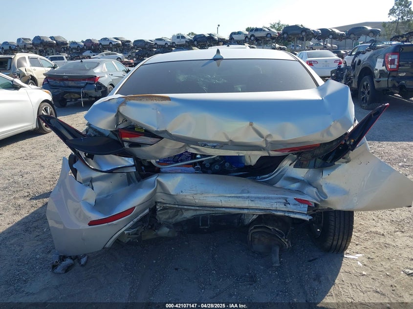 2015 HYUNDAI ELANTRA SE - 5NPDH4AE8FH590181