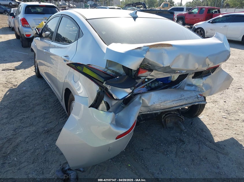 2015 HYUNDAI ELANTRA SE - 5NPDH4AE8FH590181