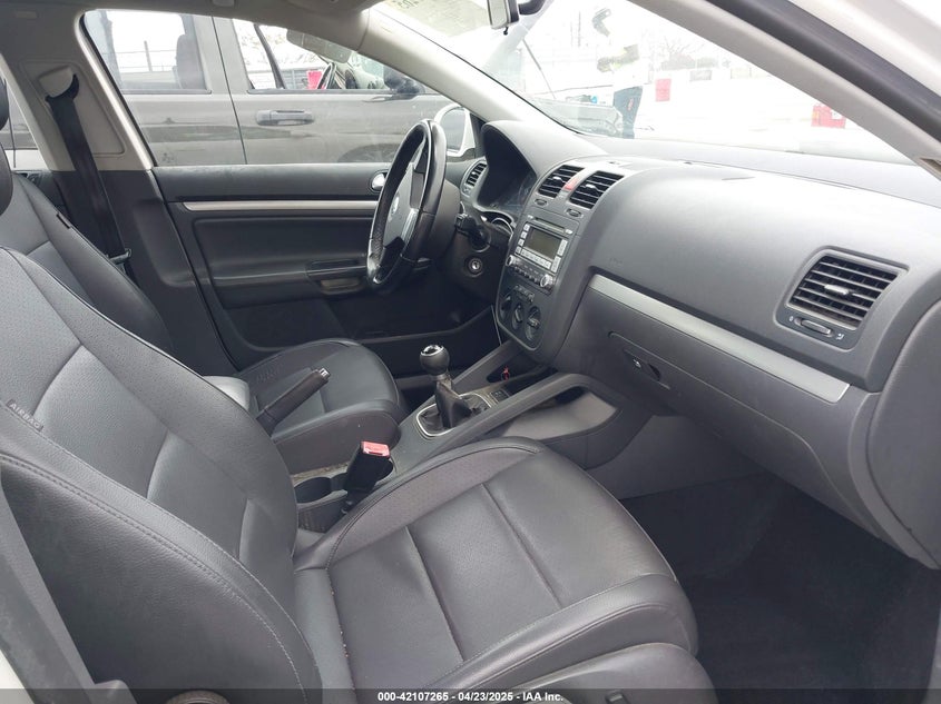2009 VOLKSWAGEN JETTA VIN: 3VWPL71K29M345844