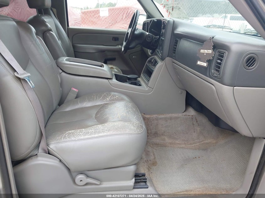 2006 CHEVROLET SUBURBAN VIN: 1GNEC16Z26J178169