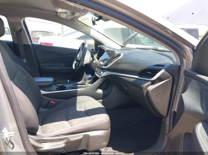 2017 CHEVROLET VOLT VIN: 1G1RC6S58HU215679
