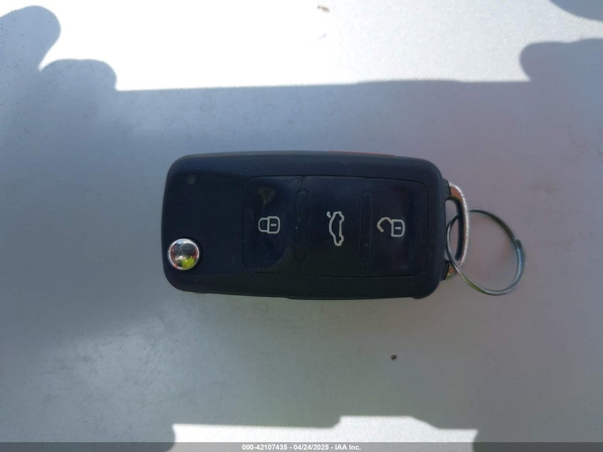 2015 VOLKSWAGEN JETTA VIN: 3VWD07AJ8FM407391