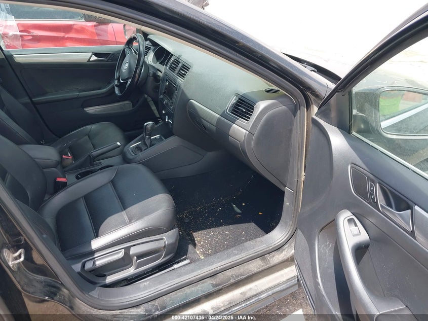 2015 VOLKSWAGEN JETTA VIN: 3VWD07AJ8FM407391