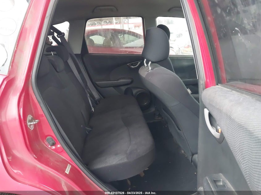 2010 HONDA FIT VIN: JHMGE8G41AC019579