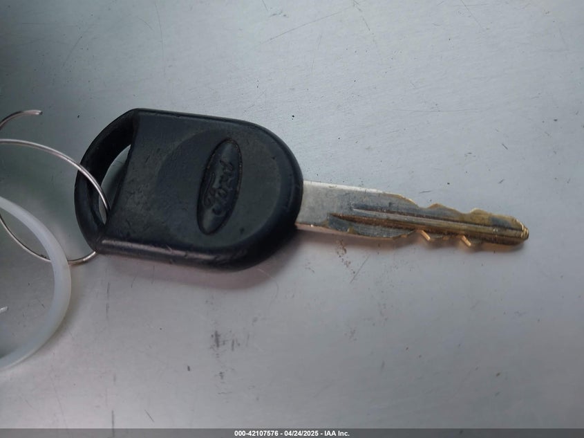 2006 FORD FOCUS VIN: 1FAHP34N46W110194