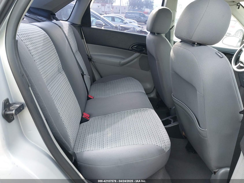 2006 FORD FOCUS VIN: 1FAHP34N46W110194