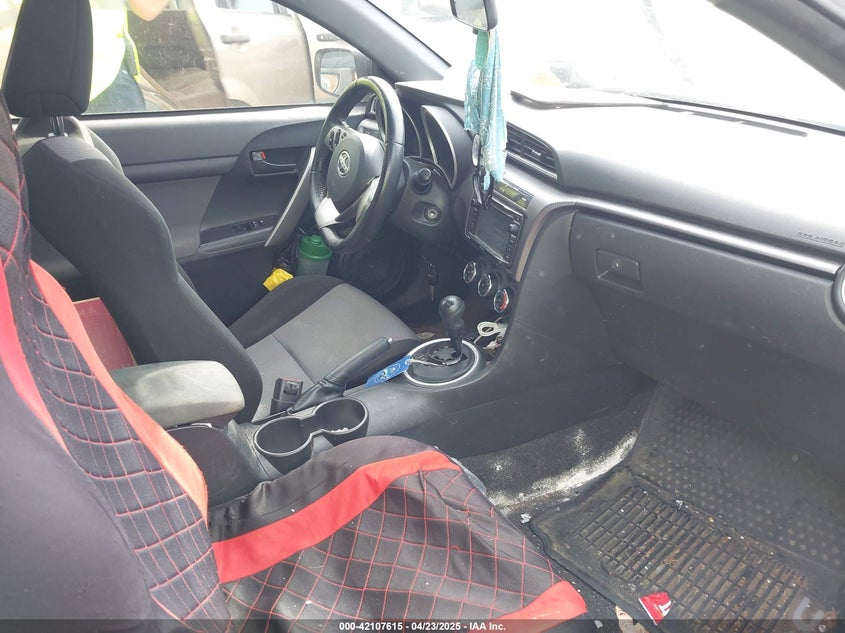 2014 SCION TC VIN: JTKJF5C77E3082073