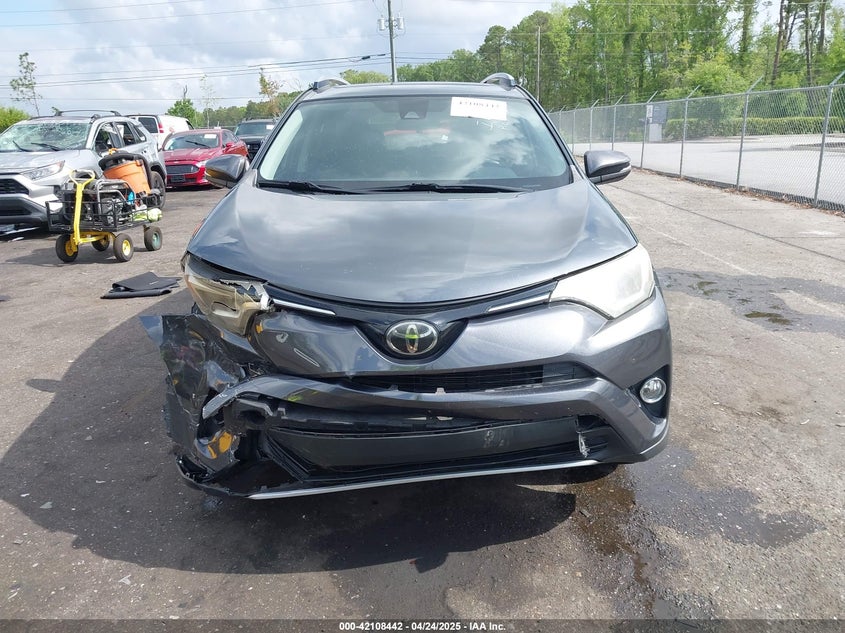 2018 TOYOTA RAV4 XLE - JTMWFREV9JD132847