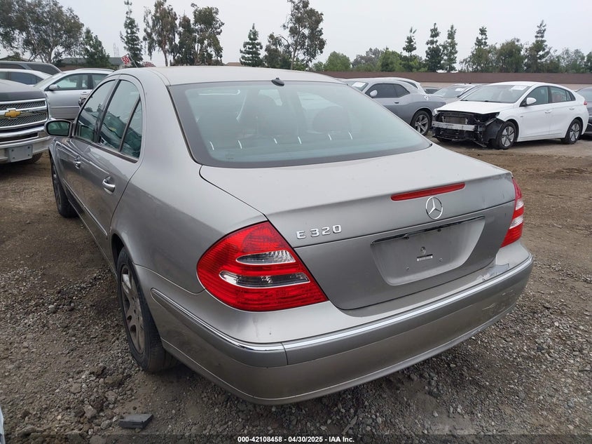 WDBUF65J73A330901 2003 MERCEDES-BENZ E-KLASSE photo no. 3