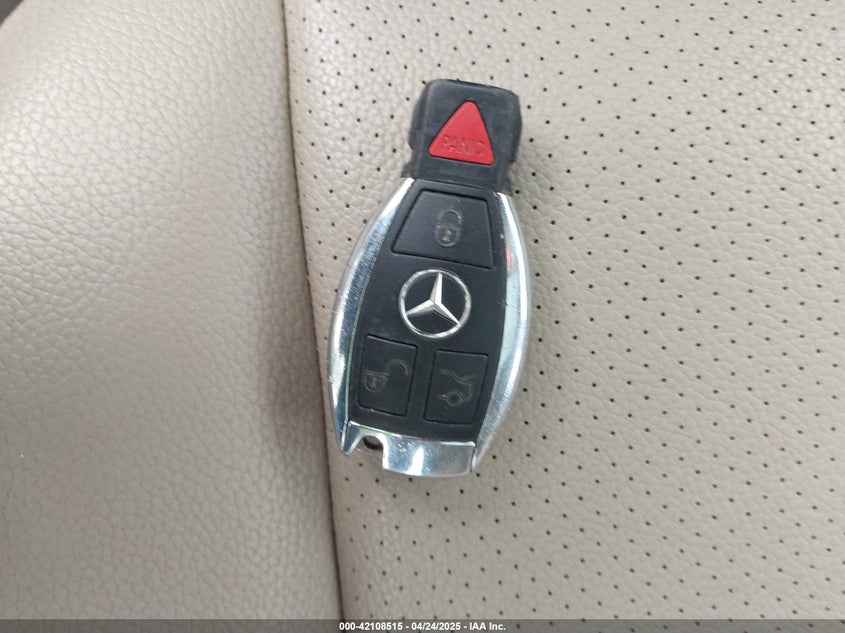 2010 MERCEDES-BENZ C 300 VIN: WDDGF5EB4AR117684