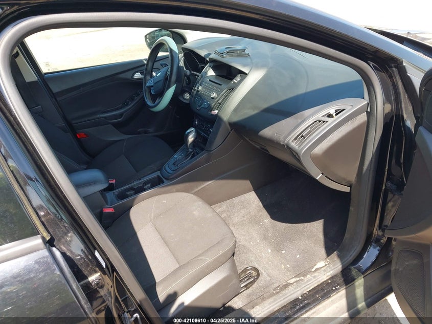 2016 FORD FOCUS VIN: 1FADP3F24GL373855