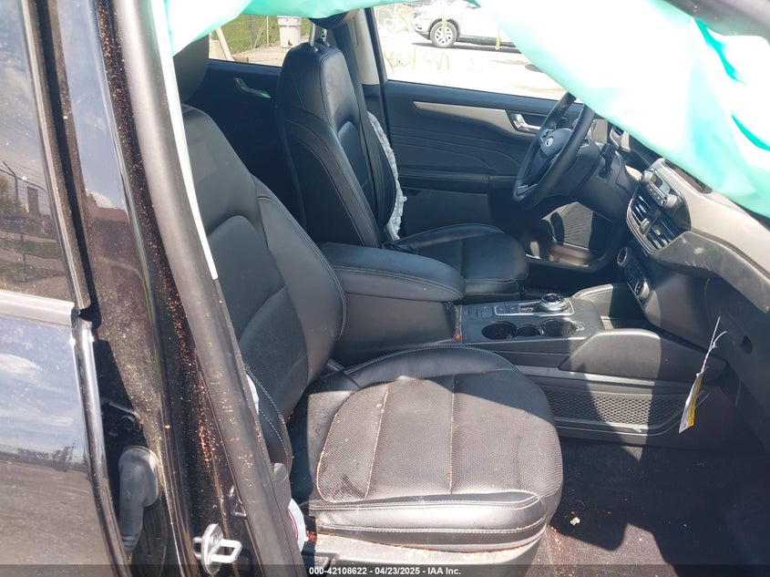 2022 FORD ESCAPE VIN: 1FMCU9H94NUB58068